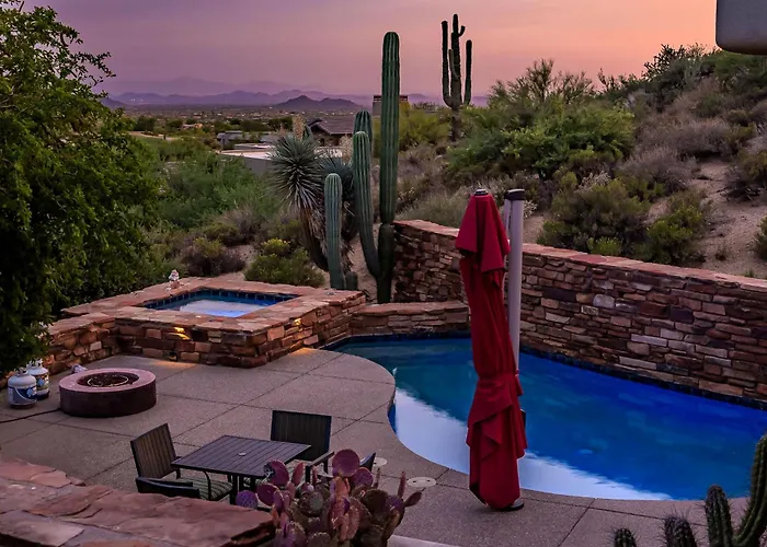 Family 4br Oasis With Pool And Modern Living Dom wakacyjny
