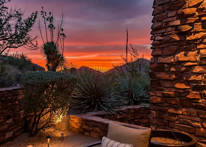 Family 4br Oasis With Pool And Modern Living *
