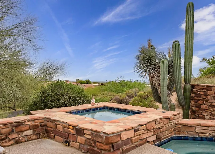 Family 4br Oasis With Pool And Modern Living Dom wakacyjny