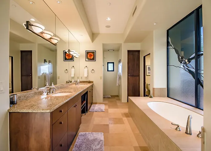 Family 4br Oasis With Pool And Modern Living Dom wakacyjny *