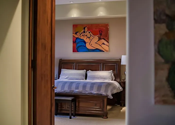 Family 4br Oasis With Pool And Modern Living Dom wakacyjny *