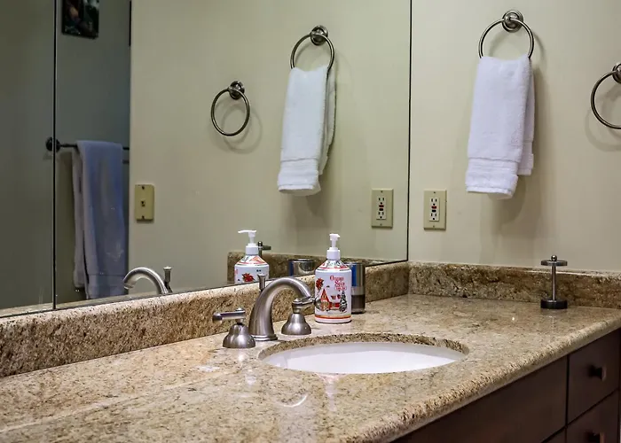Family 4br Oasis With Pool And Modern Living Dom wakacyjny *