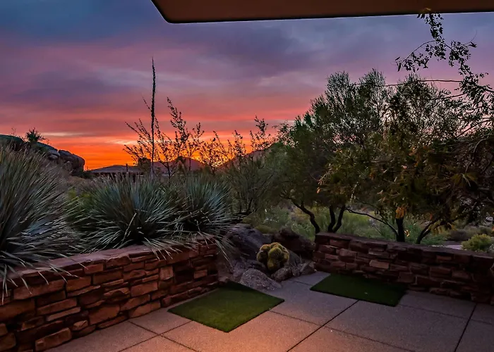 Family 4br Oasis With Pool And Modern Living Dom wakacyjny