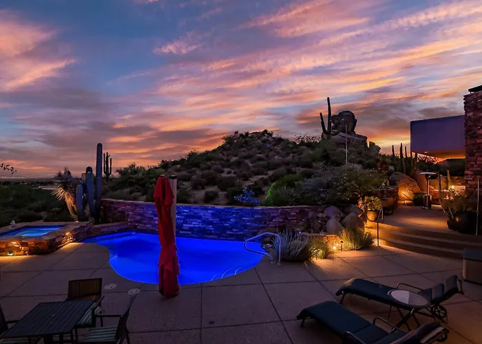 Family 4br Oasis With Pool And Modern Living Dom wakacyjny *
