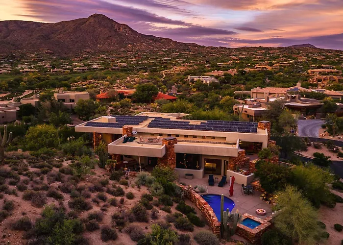 Dom wakacyjny Family 4br Oasis With Pool And Modern Living *