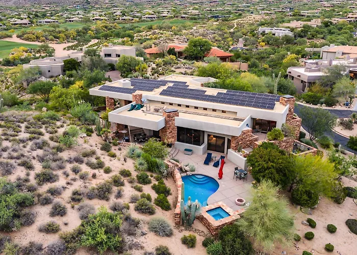 Family 4br Oasis With Pool And Modern Living Dom wakacyjny *